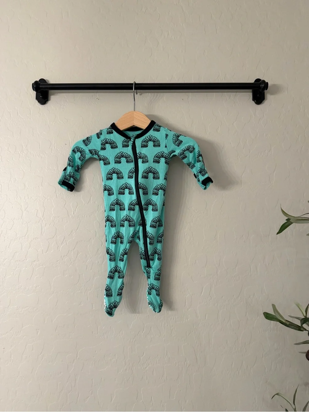 Kickee Pants Long-Sleeve Footed Slinky Pajamas
